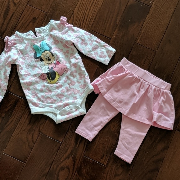 Set of 2 Minnie Mouse outfits - Picture 2 of 5